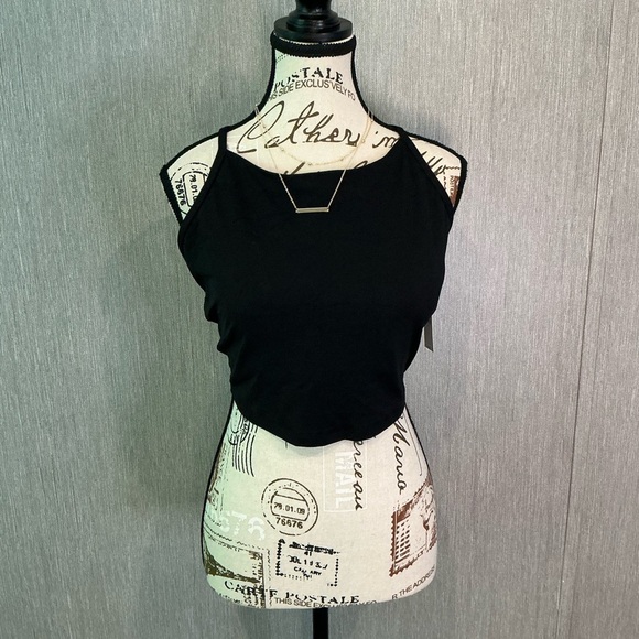 Old Navy Active Black Crop Top Size Large - Picture 1 of 8